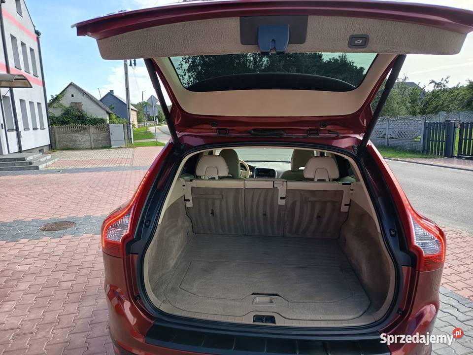 Ładne volvo xc60 32 benzyna 4x4 zarejestrowany 238KM XC 60 Sieradz