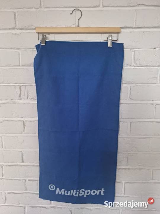 Zestaw sportowy koszulki legginsy ręcznik shaker