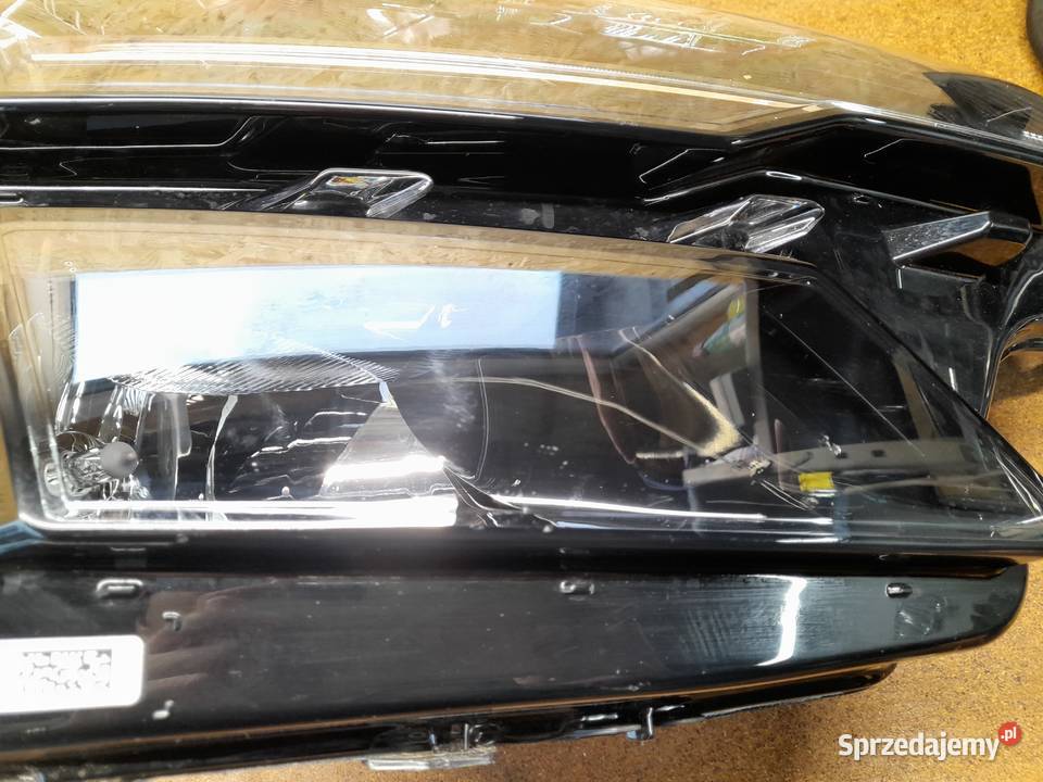 SKODA KAROQ LIFT LAMPA PRZEDNIA PRZÓD PRAWA LED Lampy przednie Goleniów