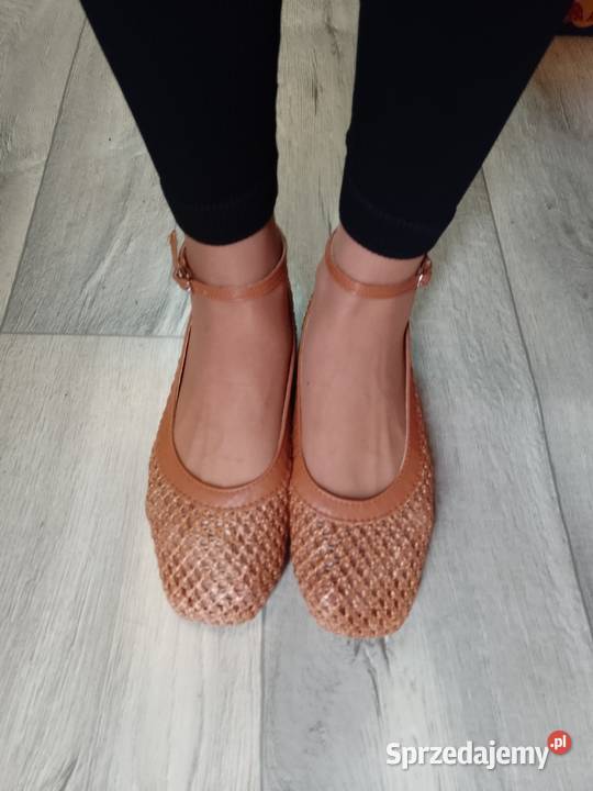 49 Brązowe siateczkowe baleriny wieczorowe z Kraków