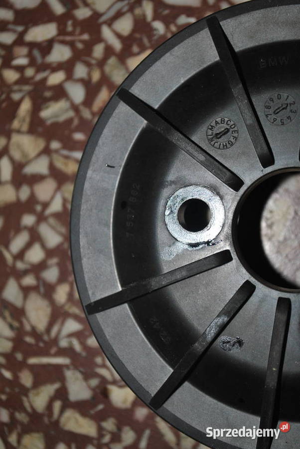 Koło pasowe pompy wspomagania kierownicy BMW Poręba