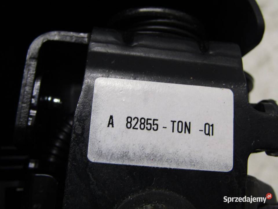 ZAPINKA PASA BEZPIECZEŃSTWA TYLNA TYŁ HONDA CRV sprzedam