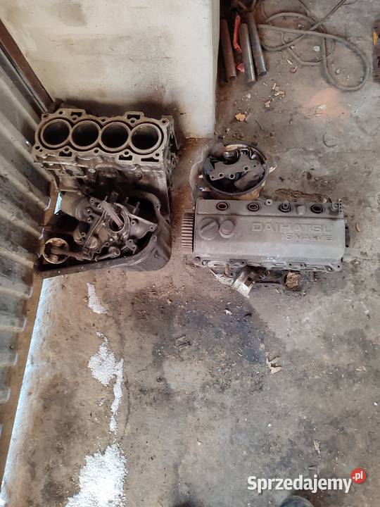 Daihatsu feroza głowica 16 benzyna osobowe Janów Lubelski