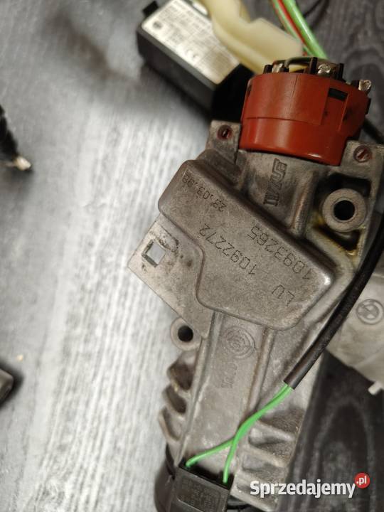 Bmw e36 stacyjka z immobilizerem komplet kluczyk osobowe Aleksandrów Łódzki