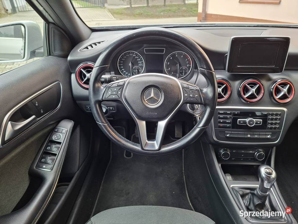 MercedesBenz AKlasa W176 2012R Benzyna 16 16V Z benzyna podkarpackie