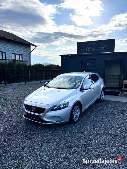 Volvo v40 20d 2016r Tomaszów Lubelski