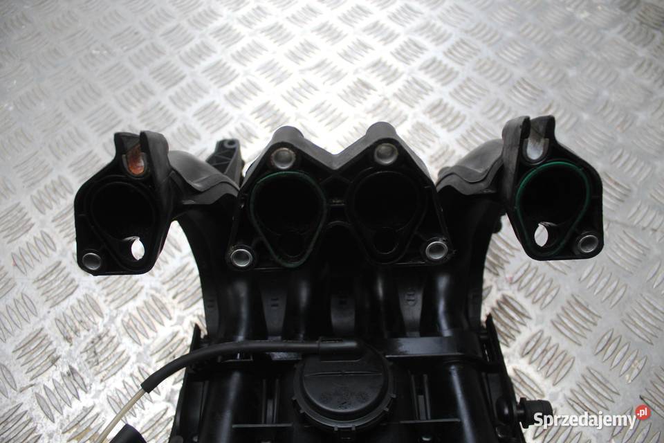 KOLEKTOR SSĄCY VW GOLF V 16 06A133203DL osobowe