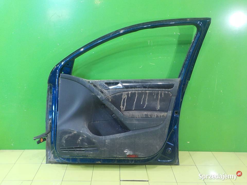 VW GOLF VI 14 TSI 09r HB 5D drzwi prawe przod