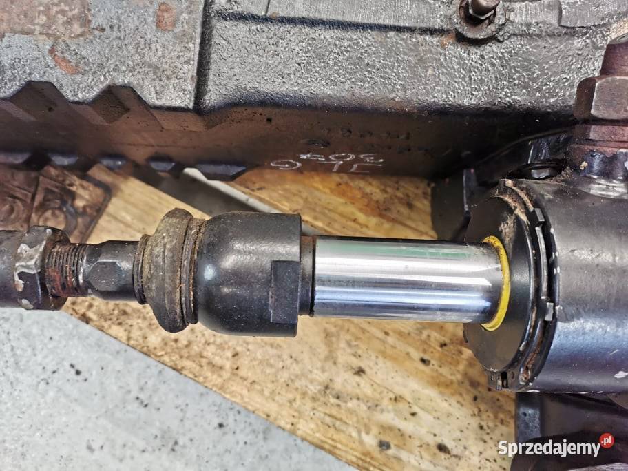 Siłownik skrętu JLG 307 Carraro 2620 Wilkowo