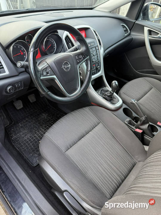 Opel Astra 14 Turbo 140 ładna świezo czarny Bolesławiec