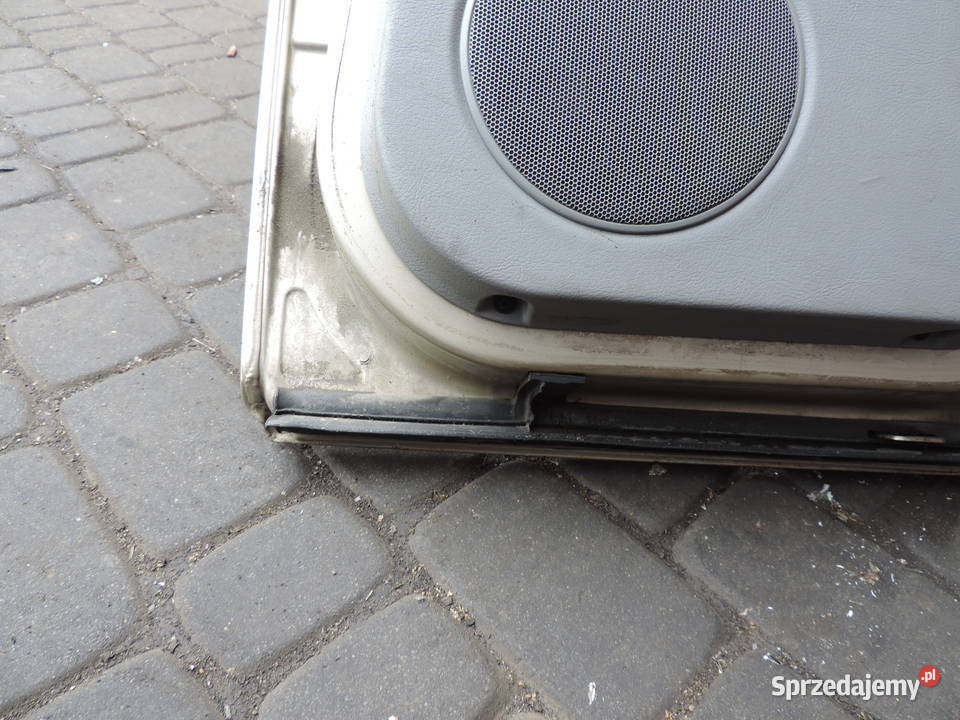 VOLKSWAGEN GOLF 4 IV 5D DRZWI PRAWY TYŁ LA1W Nowy Sącz
