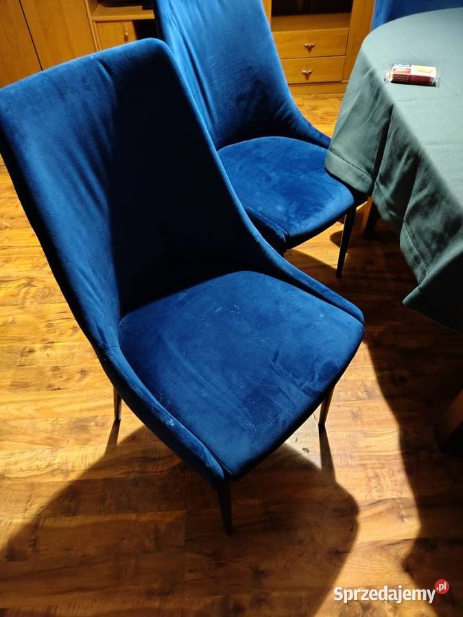 Krzesła welurowe Izbica