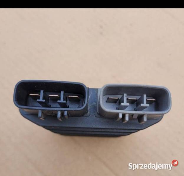 YAMAHA R1 RN09 0203 RN 09 REGULATOR NAPIĘCIA Nowy Tomyśl