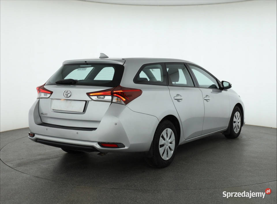 Toyota Auris 14 D4D 4/5