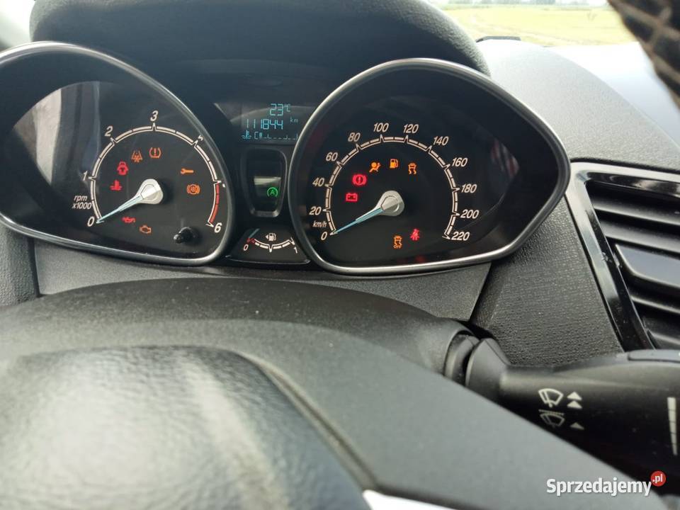Sprzedam Ford Fiesta 15 TDCI Niski przebieg wspomaganie kierownicy Koło sprzedam