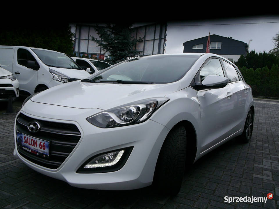 Hyundai i30 16d Stan B 100bezwypadkowy 1wł z śląskie Częstochowa