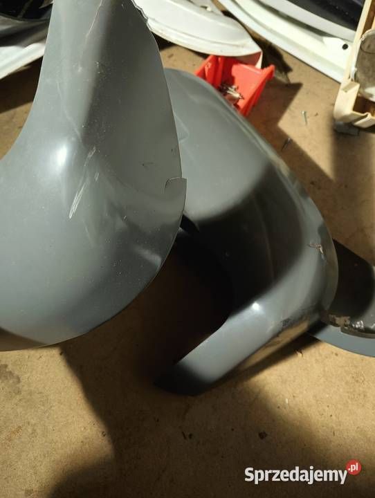 Narożniki tył przyczepa kempingowa Knaus Sport Odrowążek sprzedam