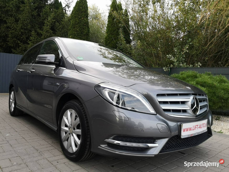 Mercedes B 180 16 16v 122 Klimatronik Navi Alu tempomat Strzegom