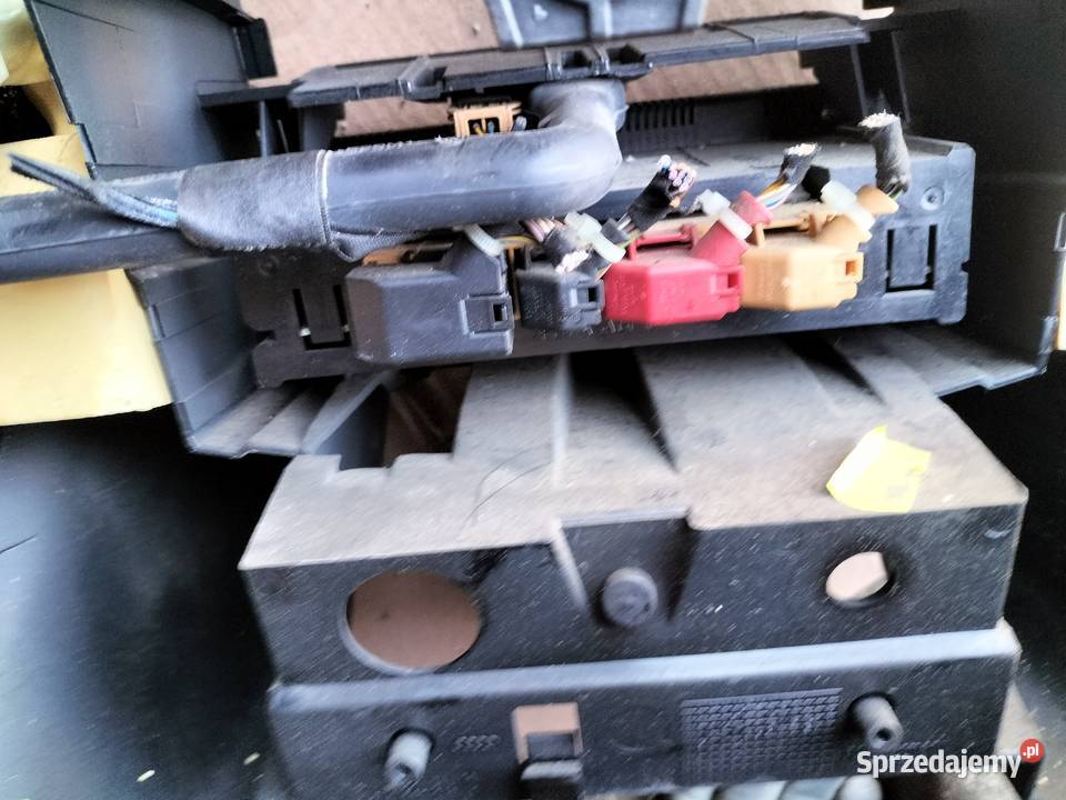 AUDI A38L A3 8L PANEL NAWIEWU RAMKA RADIA Kamień-Kolonia