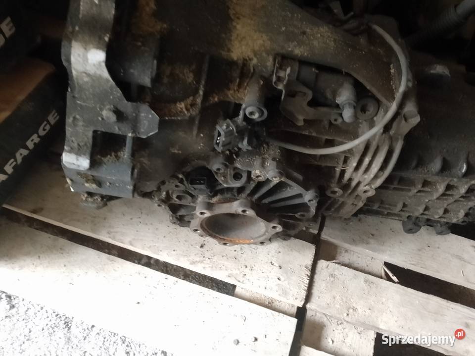 Skrzynia biegów passat B5 audi a4 b6 19 130 osobowe Szamocin sprzedam