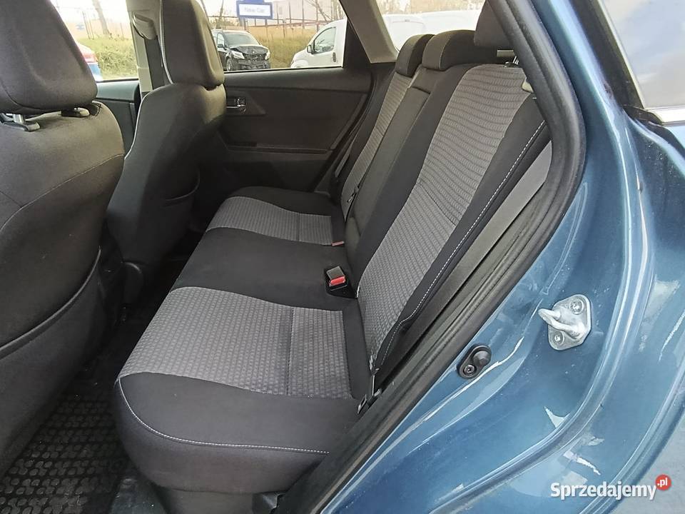 Touring Sports Facelifting 18 Hybrid 136 Auris Warszawa