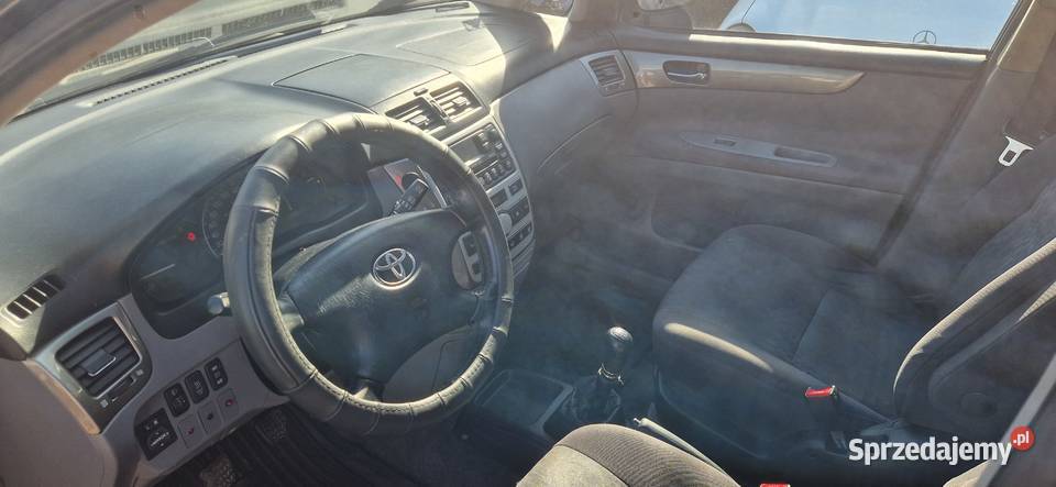 Toyota Avensis Verso 7 osob nieuszkodzony Avensis Verso Katowice