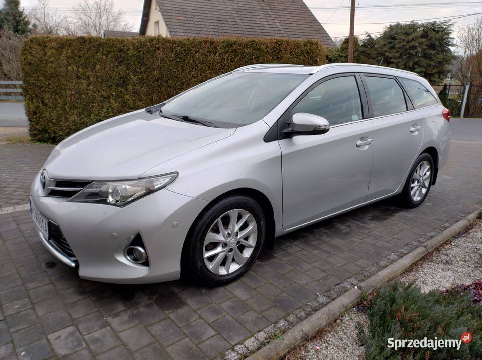 Toyota Auris kombi 14 D4D 90 2013 r krajowa nieuszkodzony śląskie Pszczyna