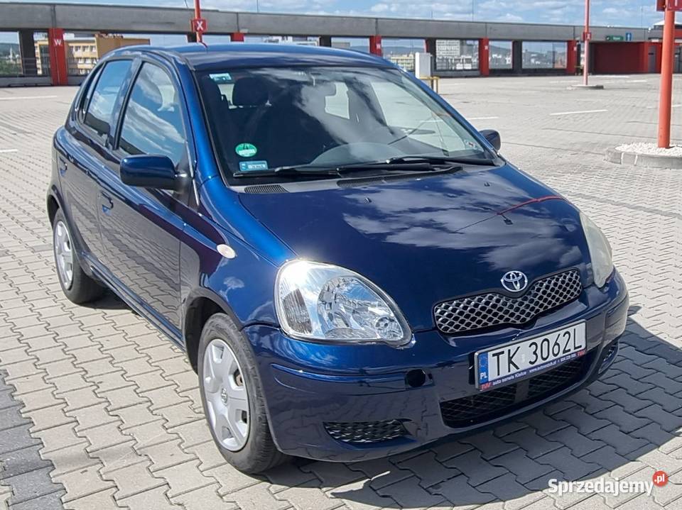Sprzedam Toyotę Yaris 1gen w bogatej wersji Sol sprzedam