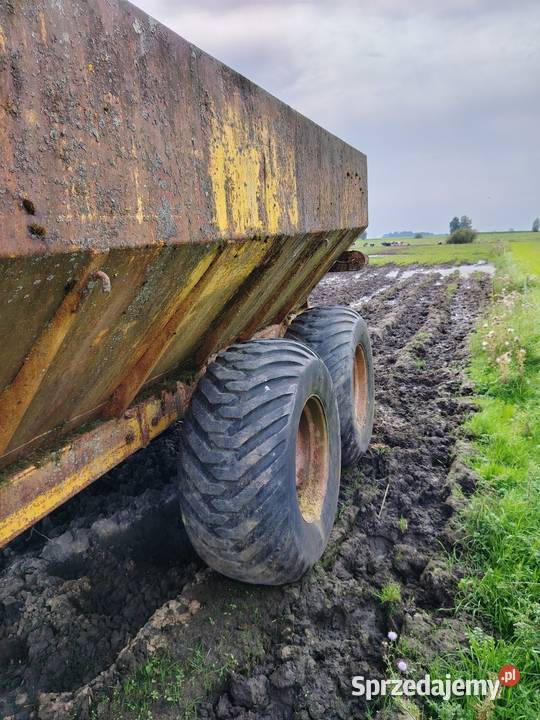 Rozrzutnik wapna gnojowicy uszkodzony uszkodzony Lwowiec
