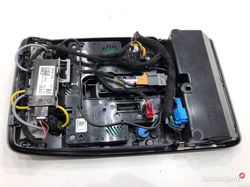 LAMPA SUFITOWA AUDI A6 C7 4G0947135K Kombi 1118