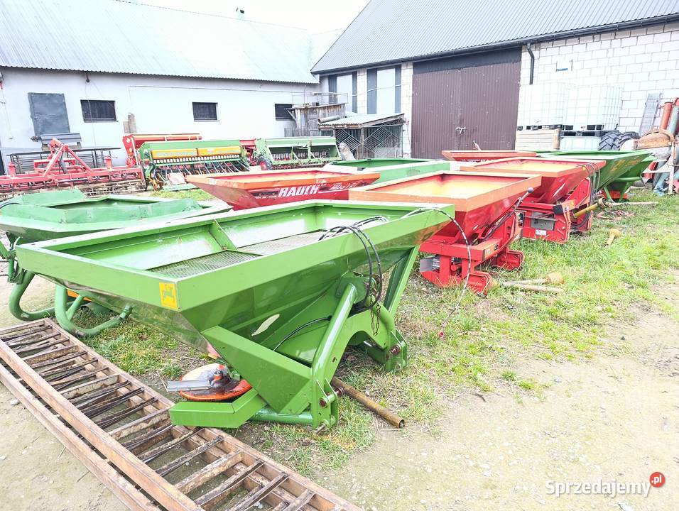Rozsiewacz nawozów amazone Zam 1000l Rawica Stara