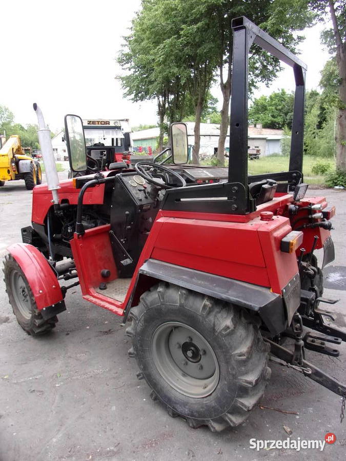 Ciągnik rolniczy Pronar MTZ320 dostępny w Opoczno