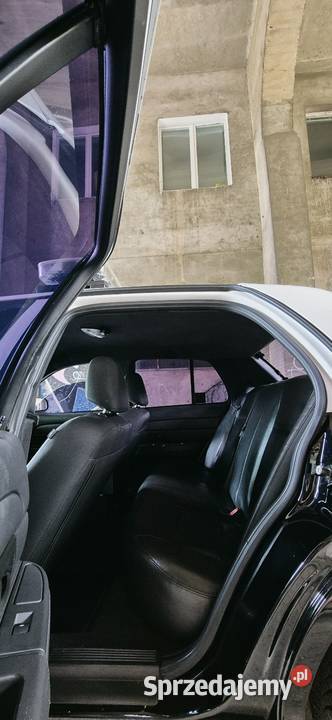 amerykański radiowóz Ford Crown Victoria Police Łódź