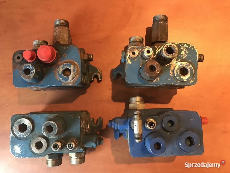 Sekcja główna rozdzielacza Rexroth Holland LB 95 Części do maszyn budowlanych sprzedam