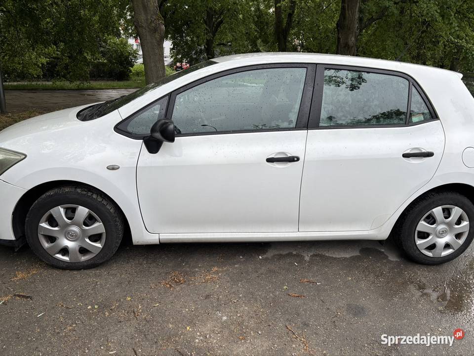 Sprzedam Toyta Auris 2009 benzyna Warszawa