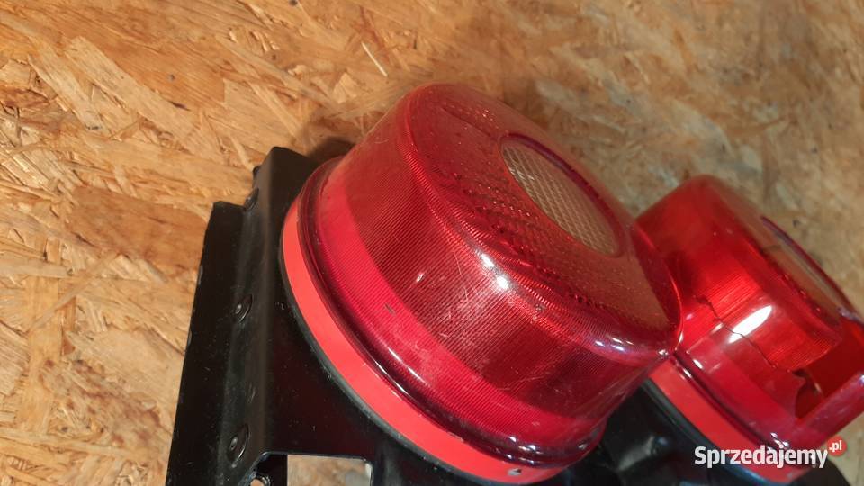 LAMPA TYŁ KLOSZ FERRARI F360 360 512 575 osobowe Nowy Tomyśl