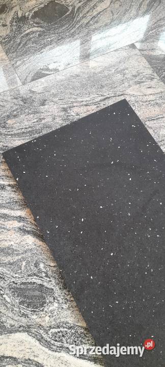 Kwarc NEGRO LUCIENTE 60x30x2 mat