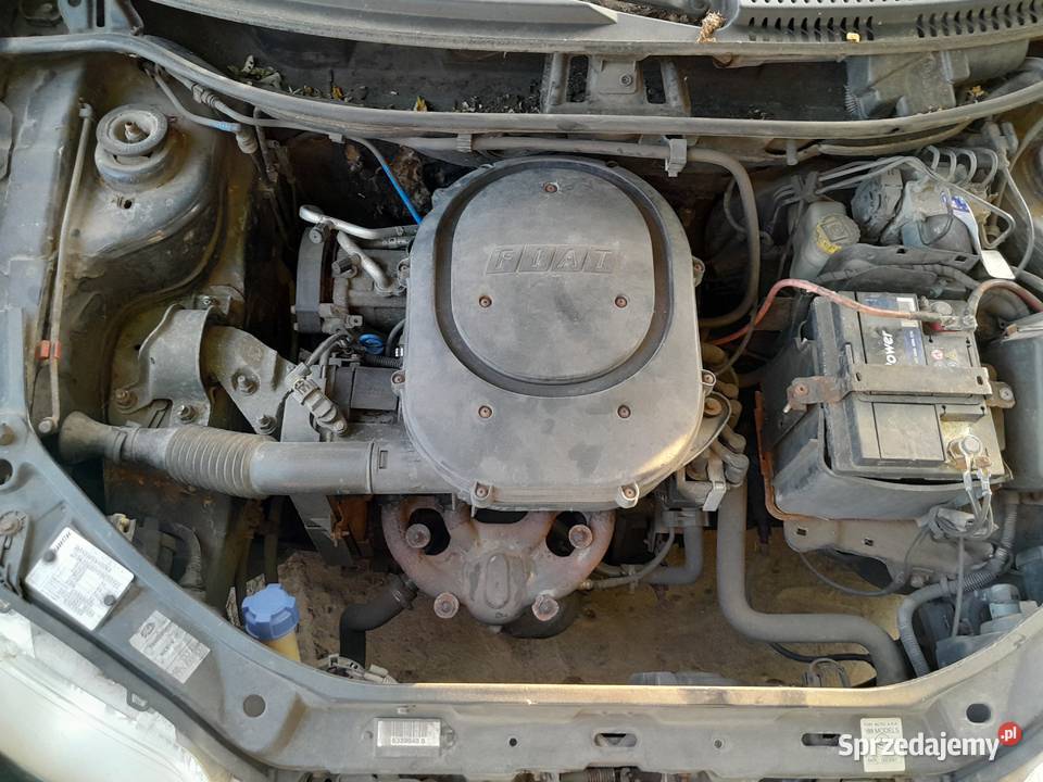 Fiat Punto 12 benzyna 60 2004r z de klima czarny wspomaganie kierownicy Wronki sprzedam