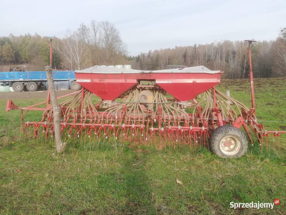 SPRZEDAM Siewnik zbożowy Kverneland Accord 6m Mrągowo