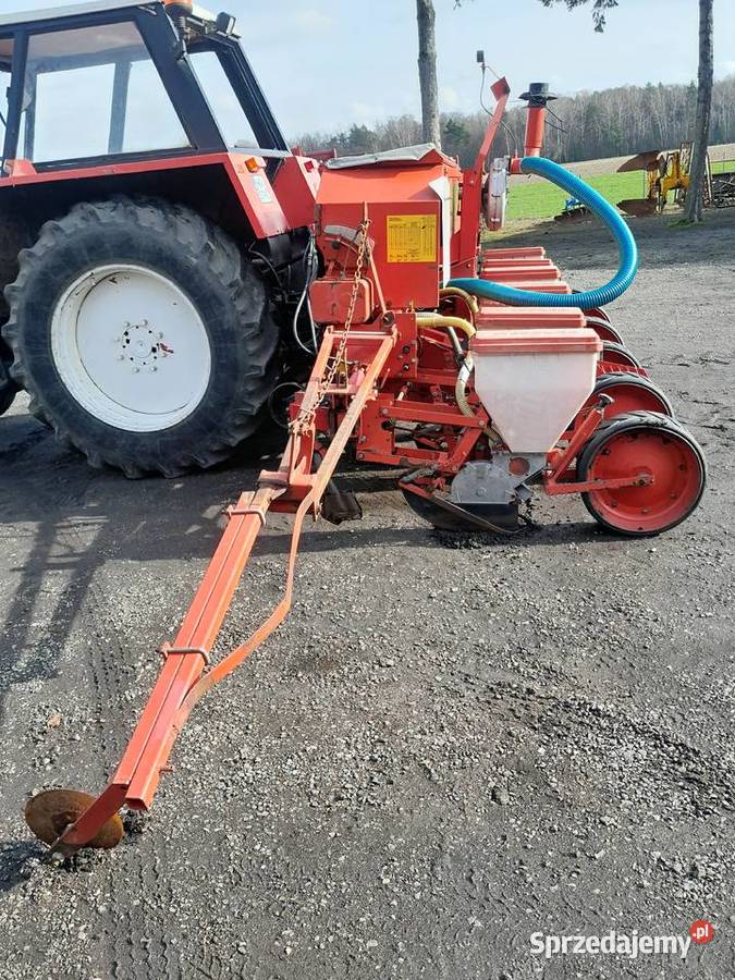 Siewnik do kukurydzy Becker Aeromat T6 Ryki