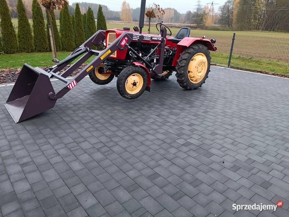 Nowe Ładowacze czołowe do Ursusa C330 nieuszkodzony Pleszew