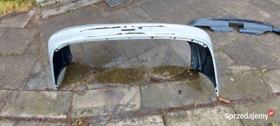Subaru impreza WRX sedan zderzak tył 1998 1999 Byków