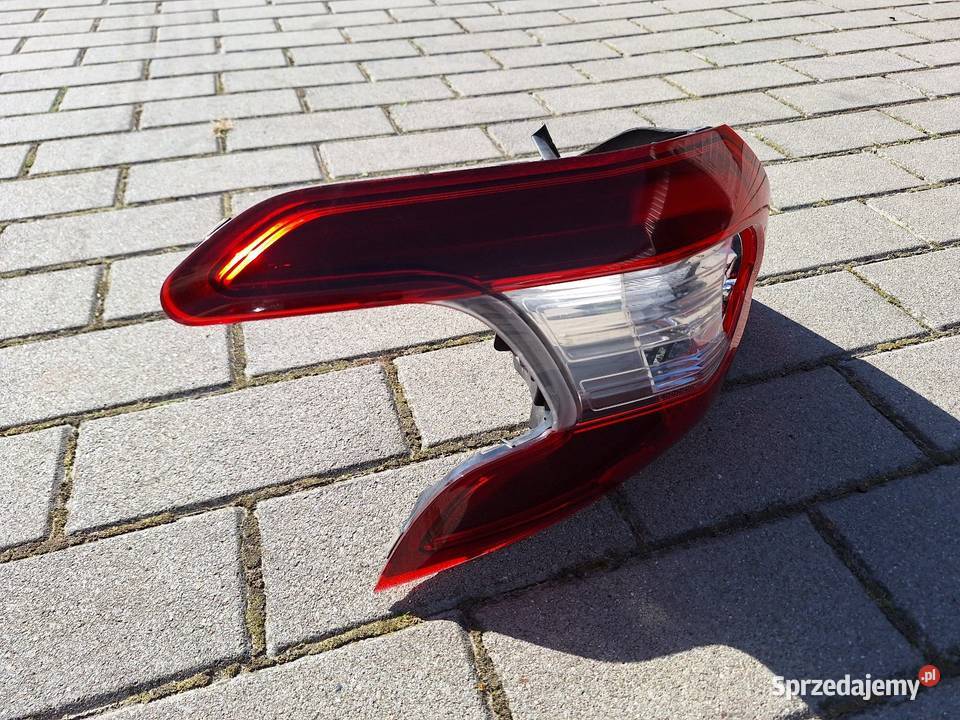 PEUGEOT 308 II T9 LAMPA LEWY TYŁ HB 9677817680 Bukownica