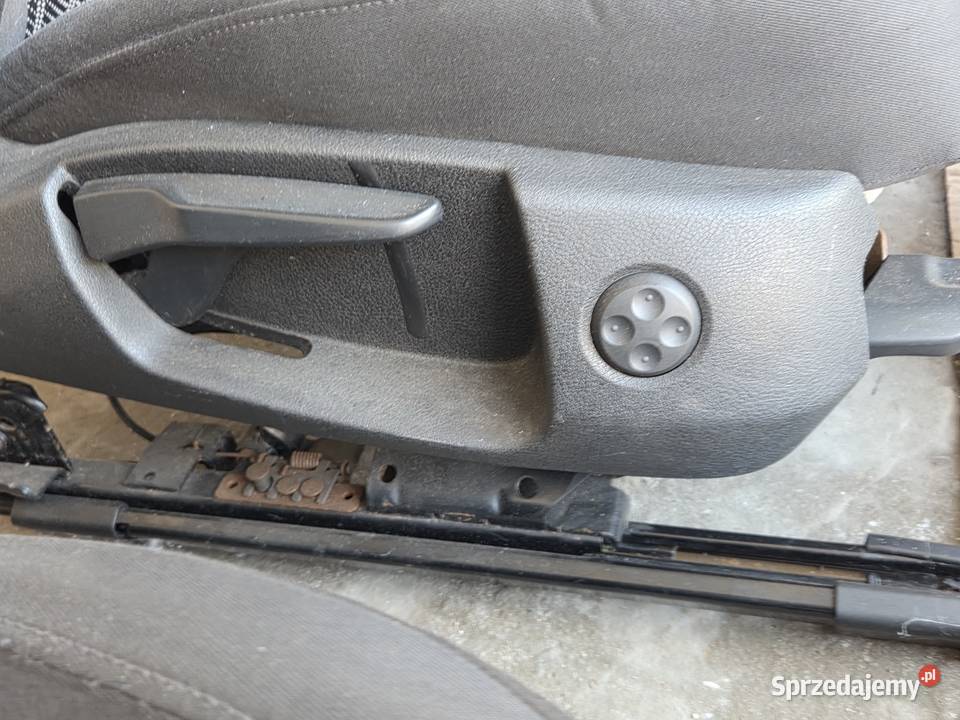 Fotele Audi B8 LIFT komplet avant kombi Rybno sprzedam