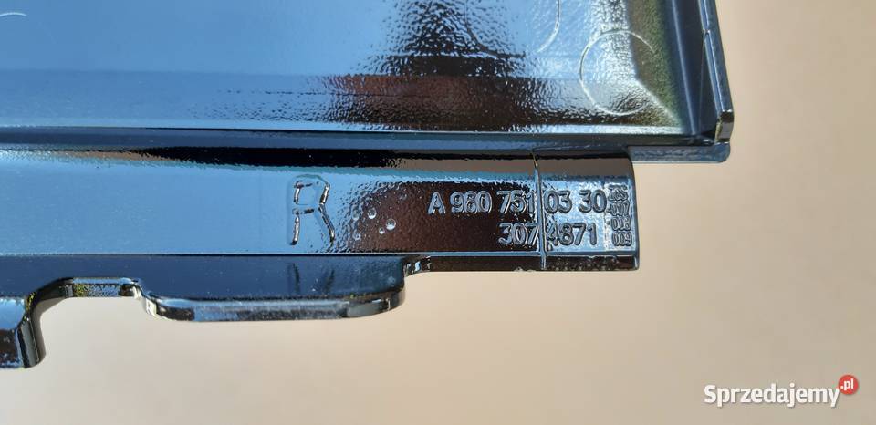 MERCEDES ACTROS MP4 OSŁONA DRZWI ZAWIASÓW PRAWA Pozostałe sprzedam