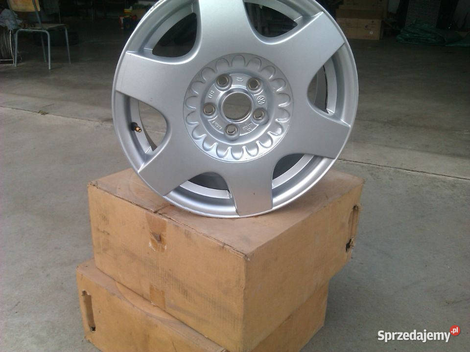 Felgi Komplet 4 650Jx16 1CO601025 A Golf Jetta Maszewo