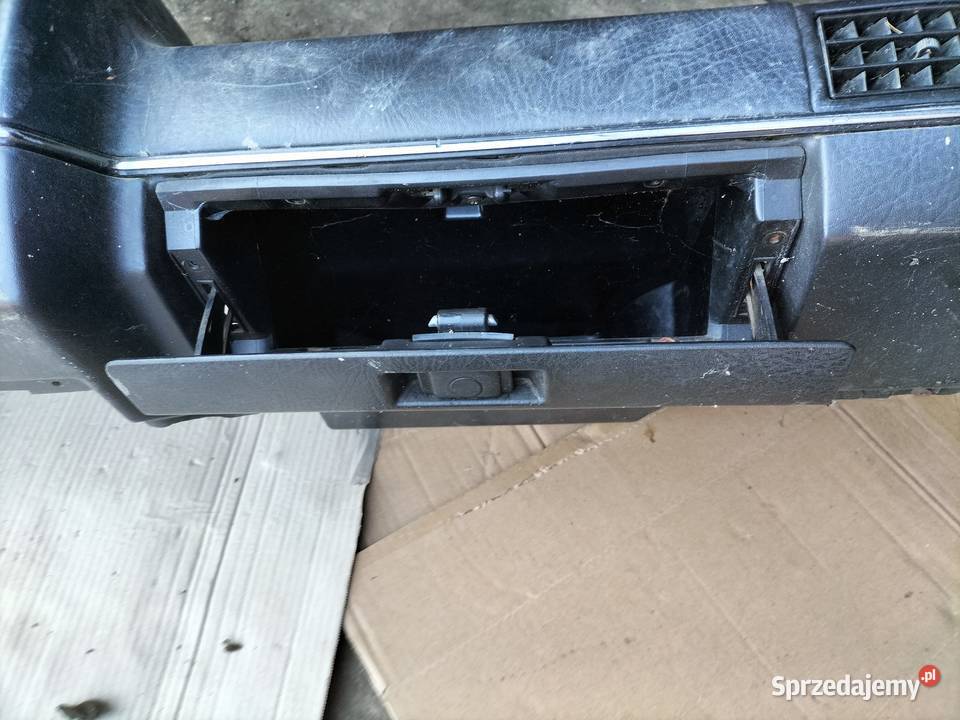 VW GOLF II 2 JETTA 2 DESKA ROZDZIELCZA KONSOLA Kamień-Kolonia