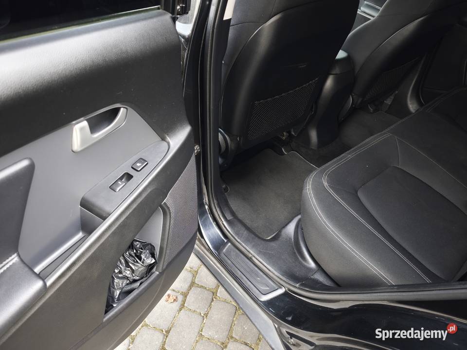 Kia Sportage 17CRDI 115 Xenon 100 bezwypadkowy Trojanów sprzedam