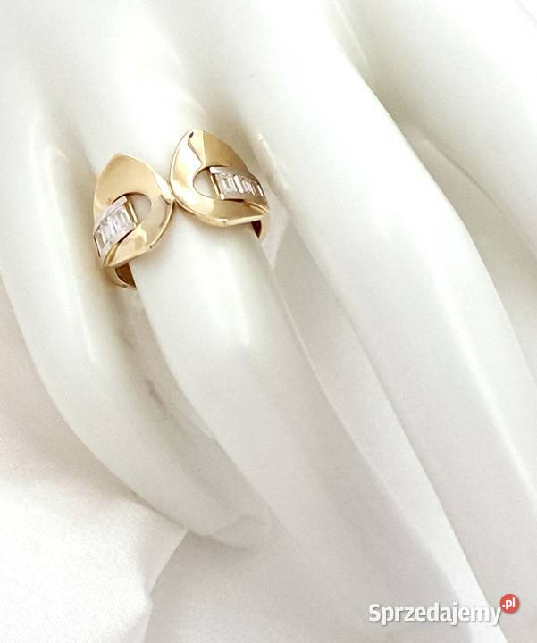 Pierścionek r12 Złoty pr333 Modern z kamieniami Poznań