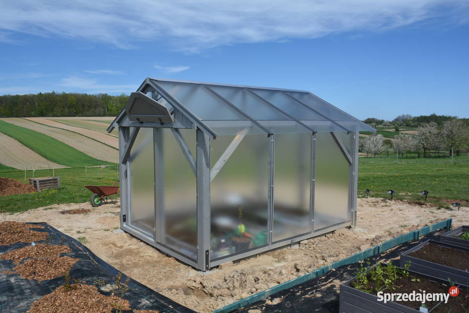 Szklarnia ekologiczna drewniana szkło hartowane